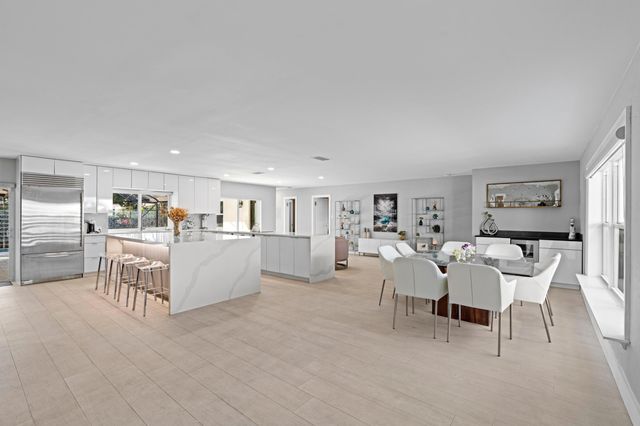 383 Denny Court, Boca Raton, FL 33486