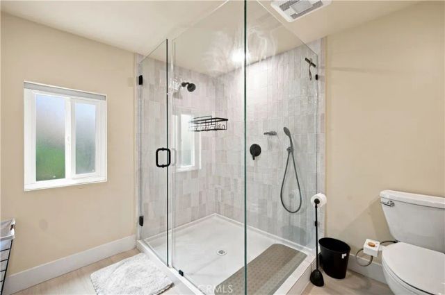 2245 Pine Avenue, Long Beach, CA 90806