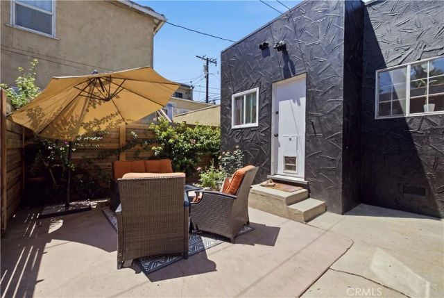 2245 Pine Avenue, Long Beach, CA 90806