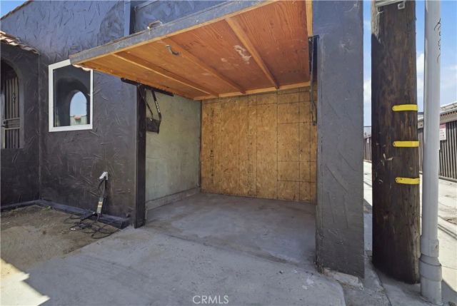 2245 Pine Avenue, Long Beach, CA 90806