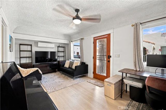 2245 Pine Avenue, Long Beach, CA 90806