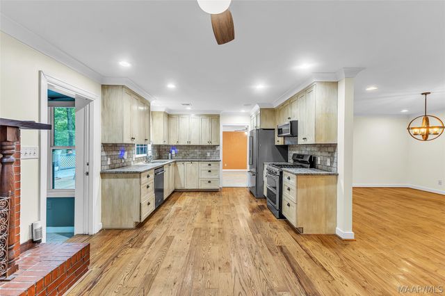 104 Camellia Street, Wetumpka, AL 36092