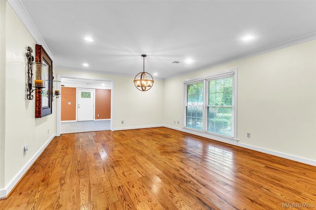 104 Camellia Street, Wetumpka, AL 36092
