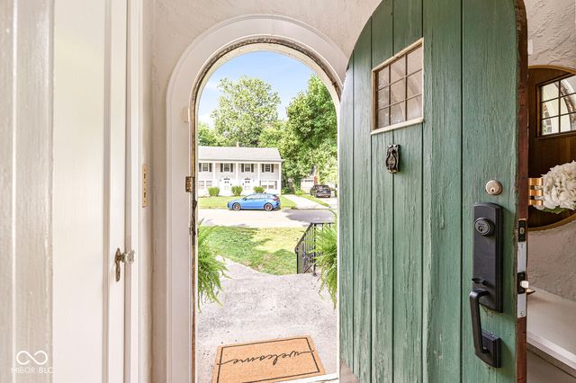 6059 N Park Avenue, Indianapolis, IN 46220