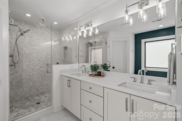 1542 Carolyn Drive, Charlotte, NC 28205