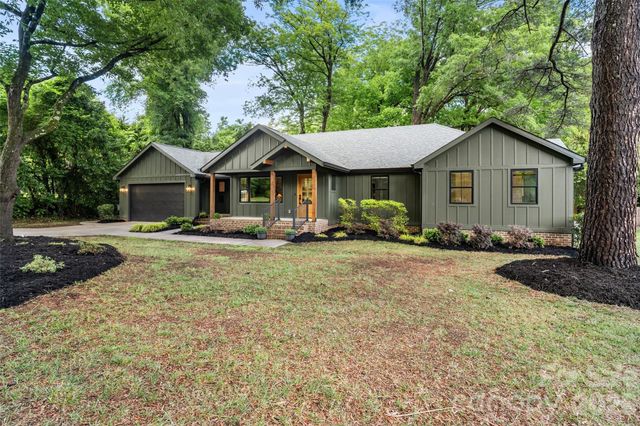 1542 Carolyn Drive, Charlotte, NC 28205