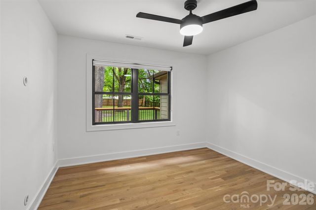 1542 Carolyn Drive, Charlotte, NC 28205