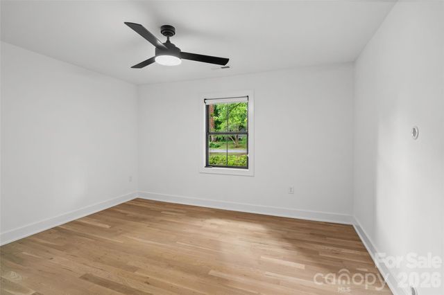 1542 Carolyn Drive, Charlotte, NC 28205
