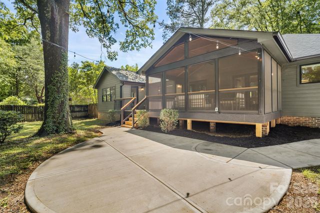 1542 Carolyn Drive, Charlotte, NC 28205