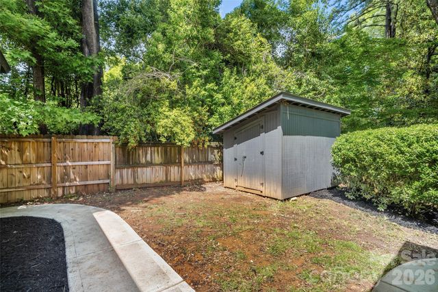 1542 Carolyn Drive, Charlotte, NC 28205
