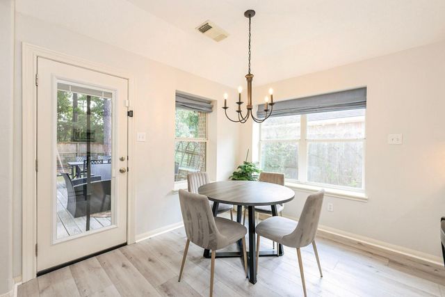 34 S Hawthorne Hollow Circle, The Woodlands, TX 77384