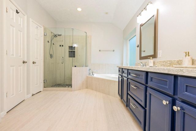 34 S Hawthorne Hollow Circle, The Woodlands, TX 77384