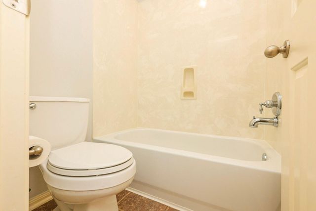 34 S Hawthorne Hollow Circle, The Woodlands, TX 77384