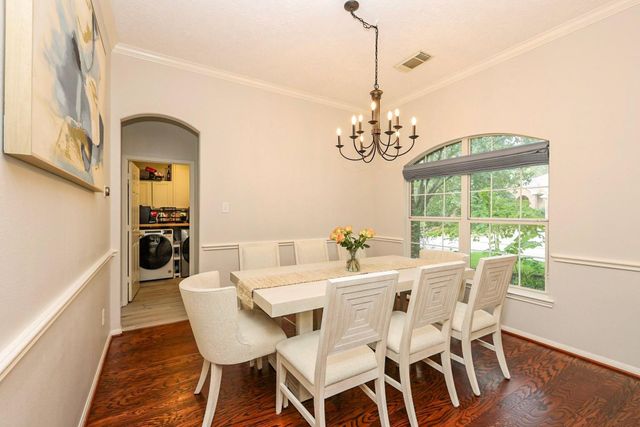 34 S Hawthorne Hollow Circle, The Woodlands, TX 77384