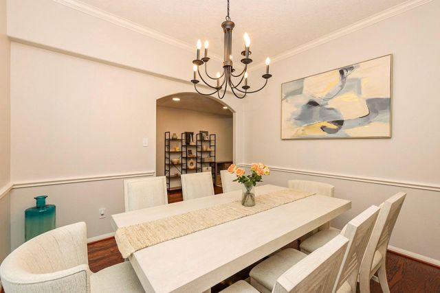 34 S Hawthorne Hollow Circle, The Woodlands, TX 77384