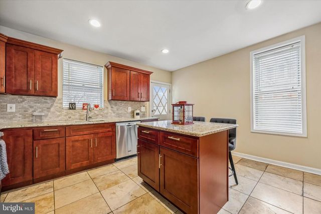 432 MARTIN ST, Philadelphia, PA 19128