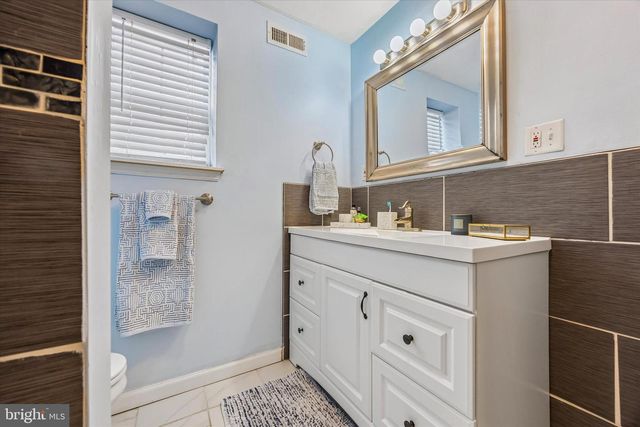 432 MARTIN ST, Philadelphia, PA 19128