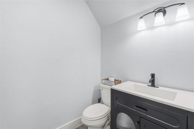 1100 Maverick Court, Rio Vista, TX 76093