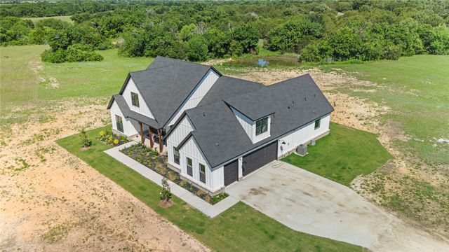 1100 Maverick Court, Rio Vista, TX 76093