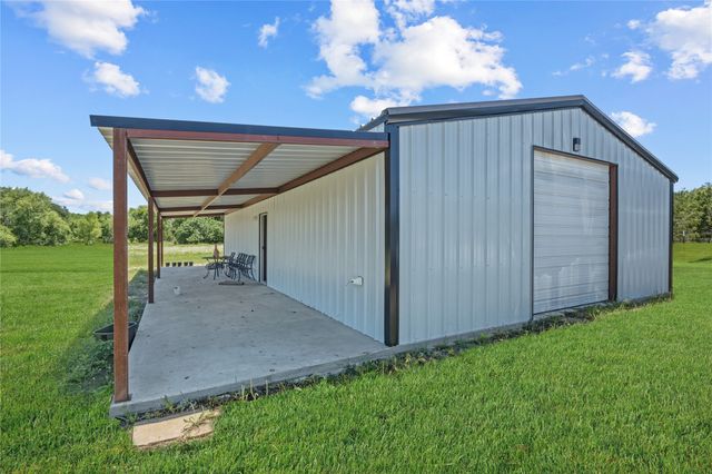 1100 Maverick Court, Rio Vista, TX 76093