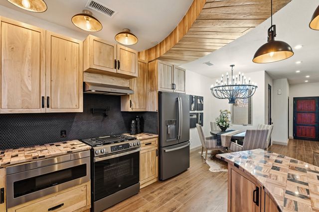 929 Shoofly Street B, Santa Fe, NM 87505