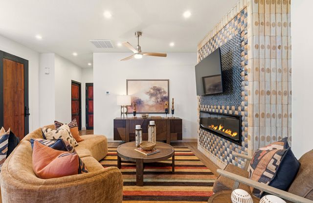 929 Shoofly Street B, Santa Fe, NM 87505