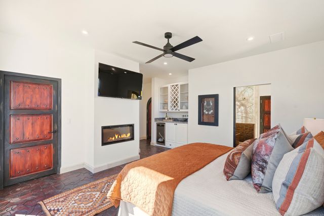 929 Shoofly Street B, Santa Fe, NM 87505