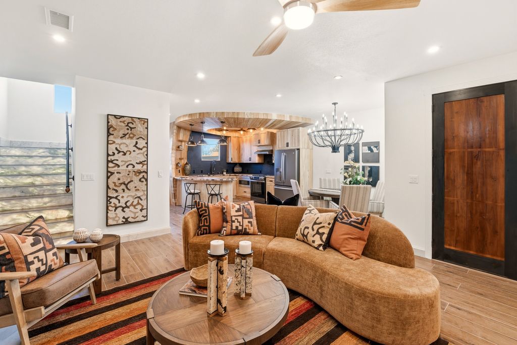 929 Shoofly Street B, Santa Fe, NM 87505