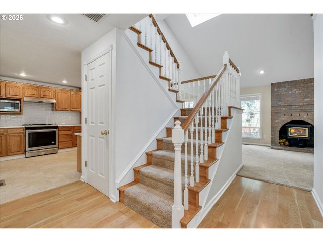 14765 Sw WHEATON Ln, Beaverton, OR 97007