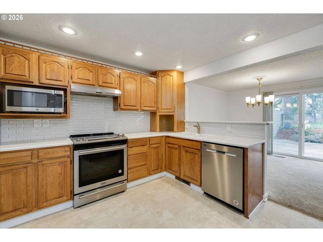 14765 Sw WHEATON Ln, Beaverton, OR 97007