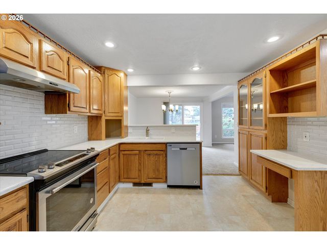 14765 Sw WHEATON Ln, Beaverton, OR 97007