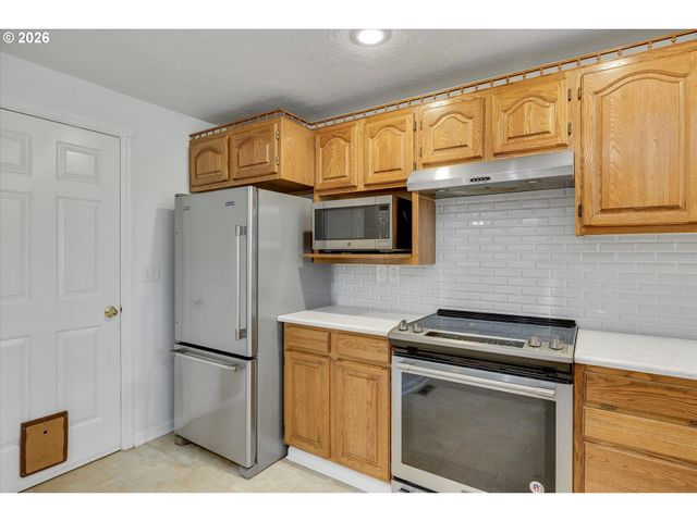 14765 Sw WHEATON Ln, Beaverton, OR 97007