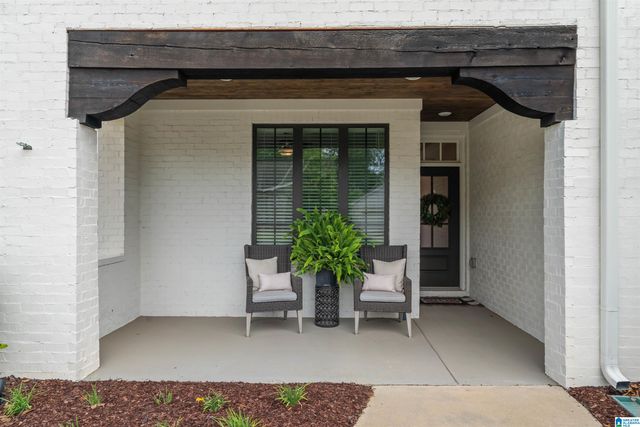 5961 CLUBHOUSE DRIVE, Trussville, AL 35173