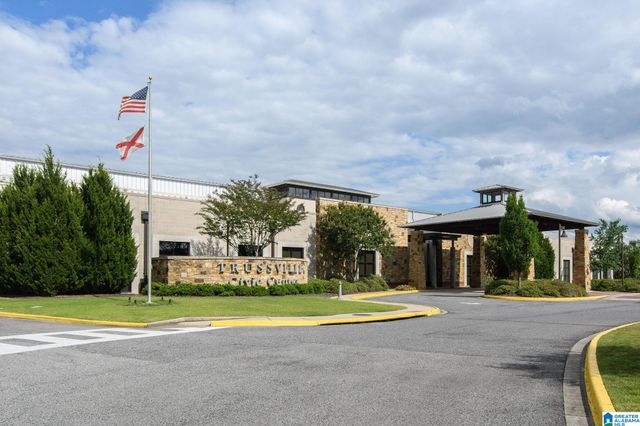 5961 CLUBHOUSE DRIVE, Trussville, AL 35173