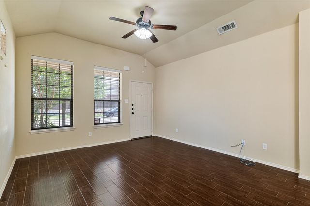 345 Orbit Drive, Lavon, TX 75166