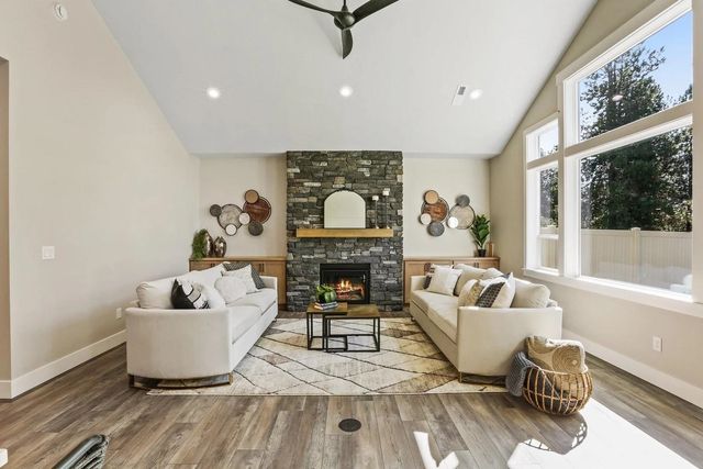 18199 N Morton Ct, Colbert, WA 99005