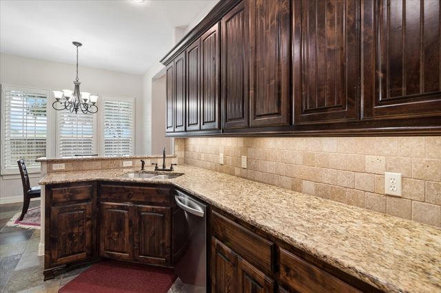 2928 Overland Trail, Sherman, TX 75092