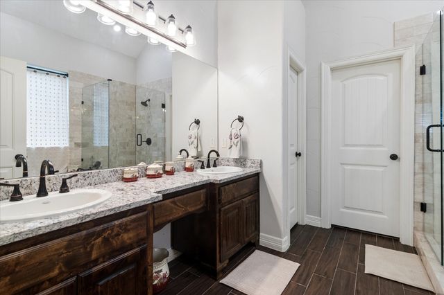 2928 Overland Trail, Sherman, TX 75092