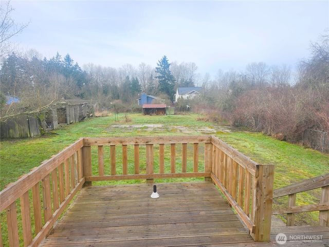 7552 E F Street, Tacoma, WA 98404
