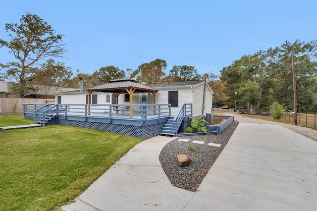 4621 Price Road, Montgomery, TX 77316