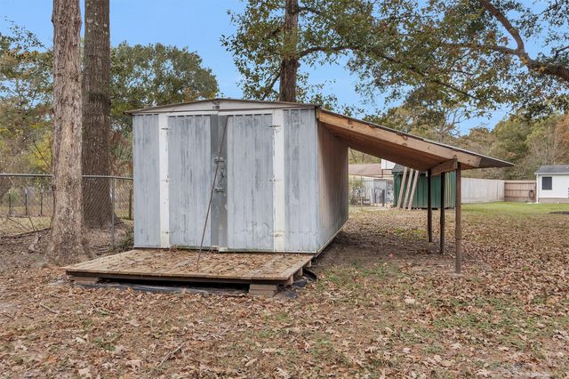 4621 Price Road, Montgomery, TX 77316