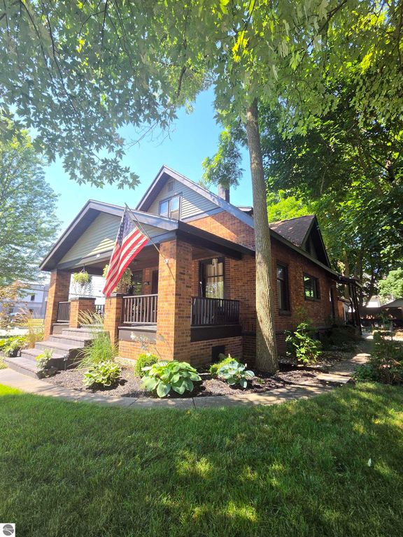 Image 14 of property listing at 401 N University Street, Mt Pleasant, MI 48858