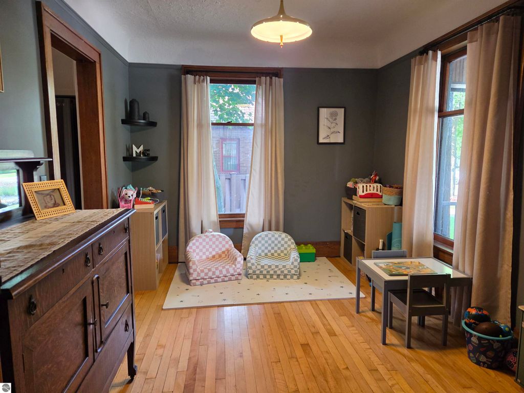 Image 3 of property listing at 401 N University Street, Mt Pleasant, MI 48858
