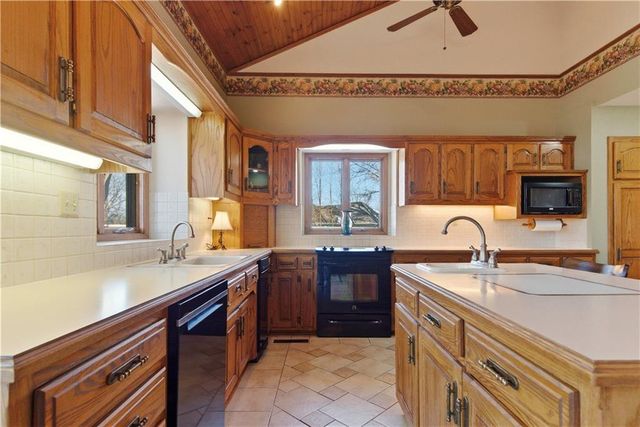 604 Darrow Court, Warrensburg, MO 64093