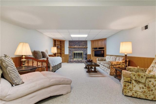 604 Darrow Court, Warrensburg, MO 64093