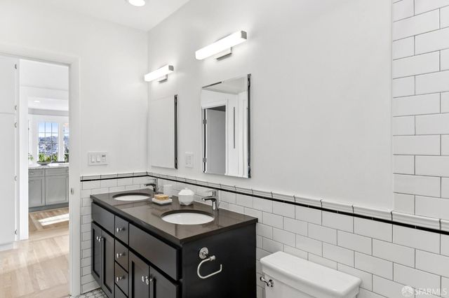 930 Monterey Boulevard, San Francisco, CA 94127