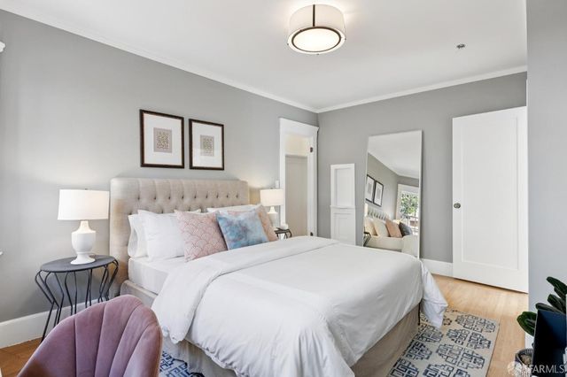 930 Monterey Boulevard, San Francisco, CA 94127