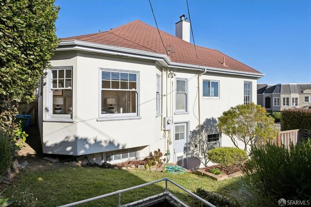 930 Monterey Boulevard, San Francisco, CA 94127