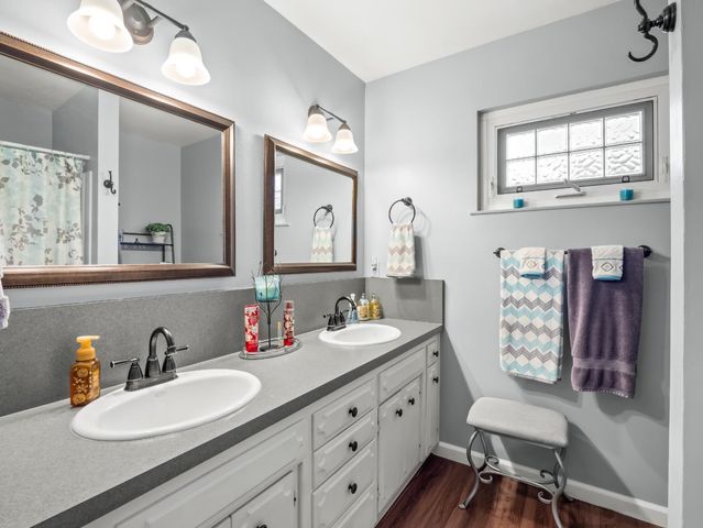 953 E Chennault, Fresno, CA 93720