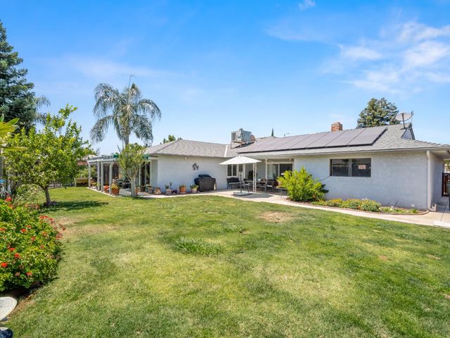 953 E Chennault, Fresno, CA 93720